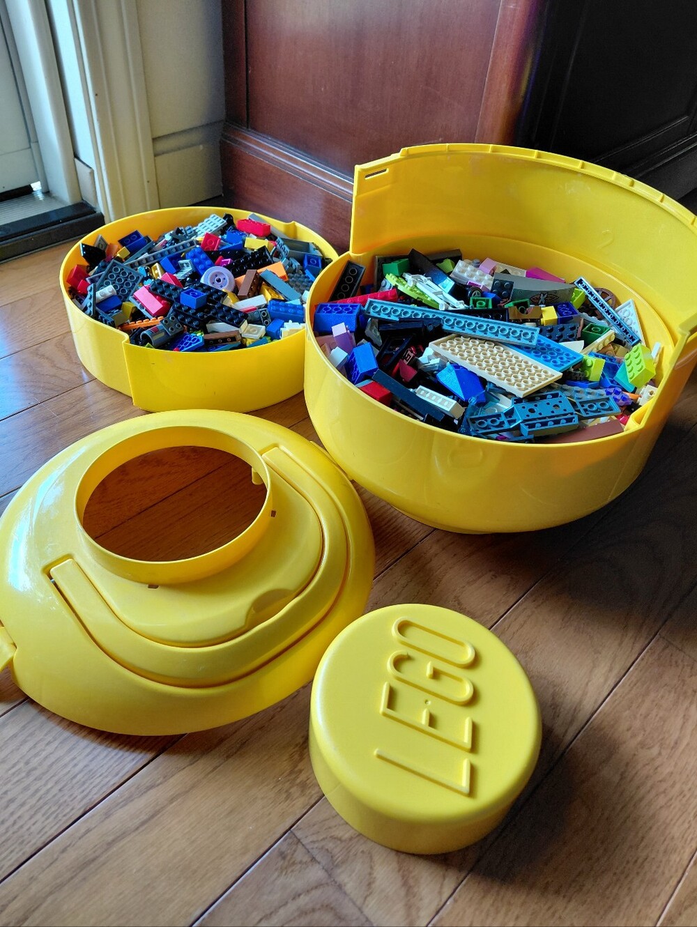 5.5lbs of LEGOS bricks & LEGOman figure brick storage carrying case head